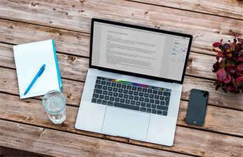穿越'天涯'深夜看鬼故事论坛异事 第1张